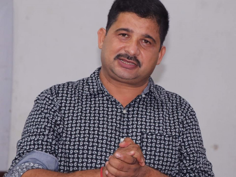पत्रकार महासंघका अध्यक्षलाई आयोगले गरायो सचेत